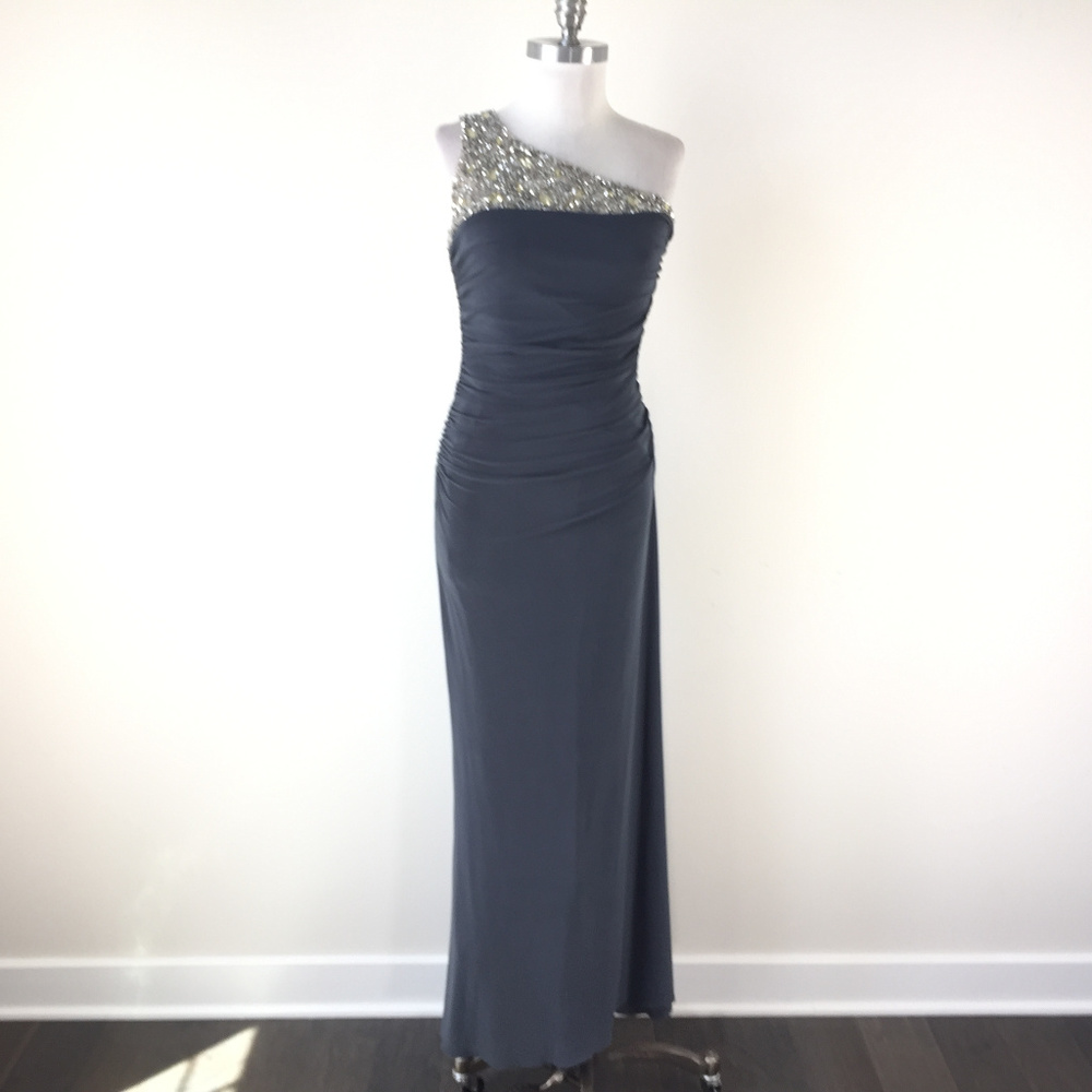 JS Boutique XS 2 Gray Sequin one Shoulder Gown